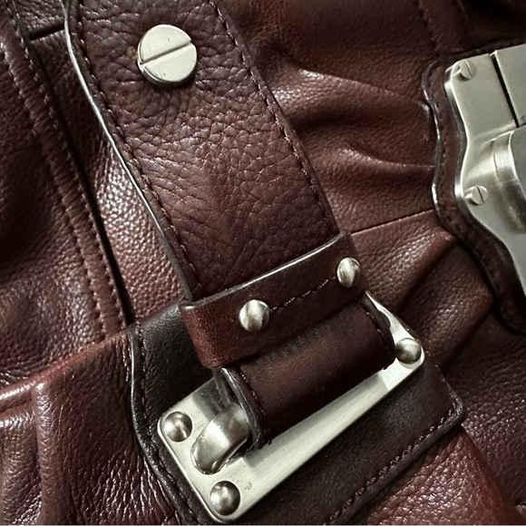 Rare B. MAKOWSKY Brown Leather Handbag with Brushed Steel Hardware - Picture 12 of 14